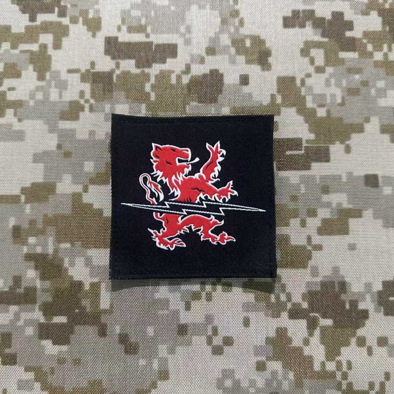 BKG LB X DE Style SK8 Red Lion Patch