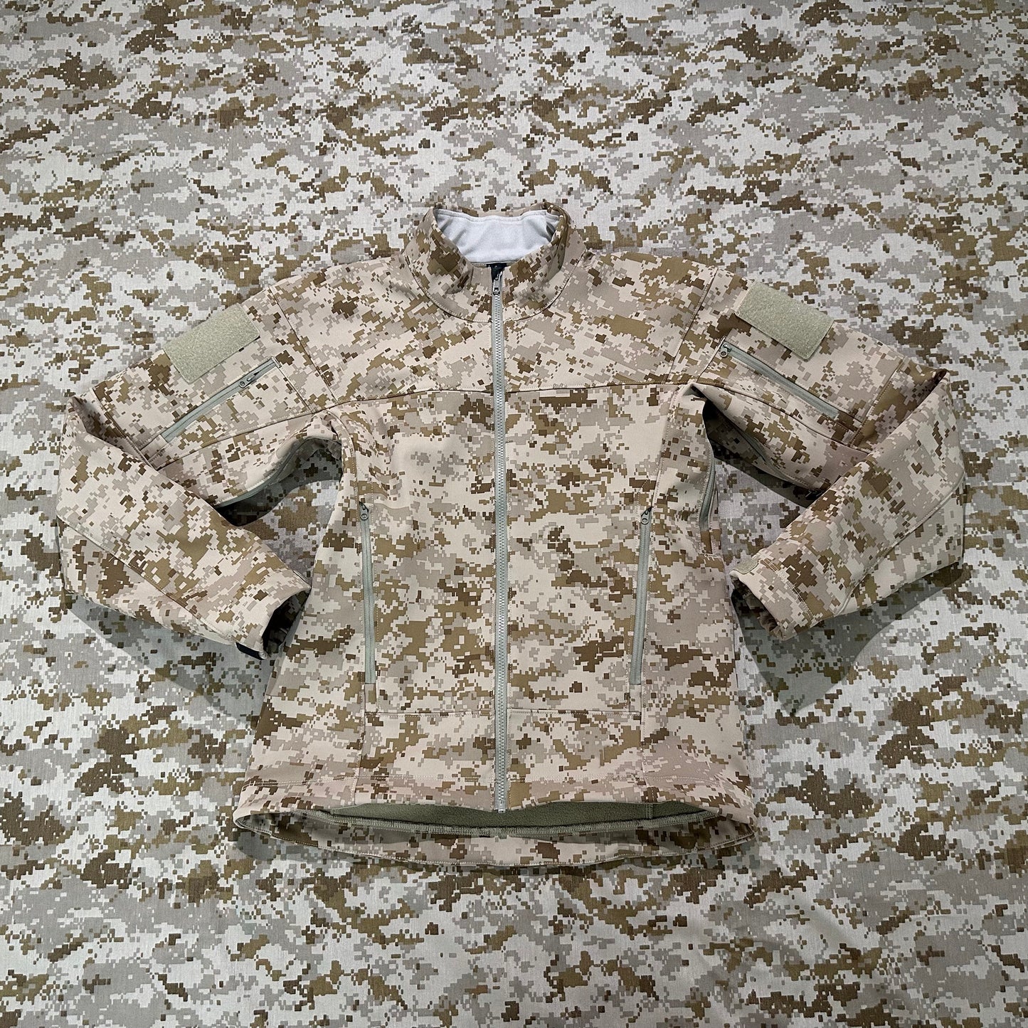 BKG ARC-Style LEAF Minotaur Full Zipper AOR1 Softshell Combat Jacket