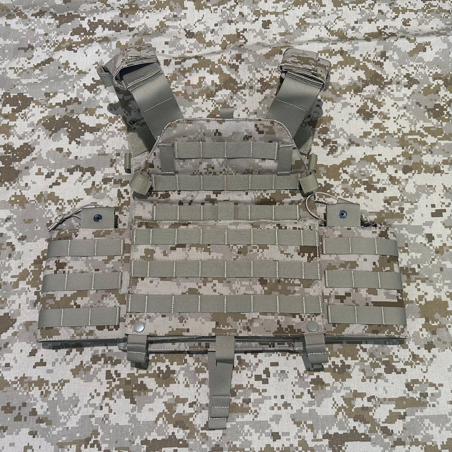 BKG LB-Style AOR1DGII AOR1 6094A Plate Carrier Tan Webbing 07Verison