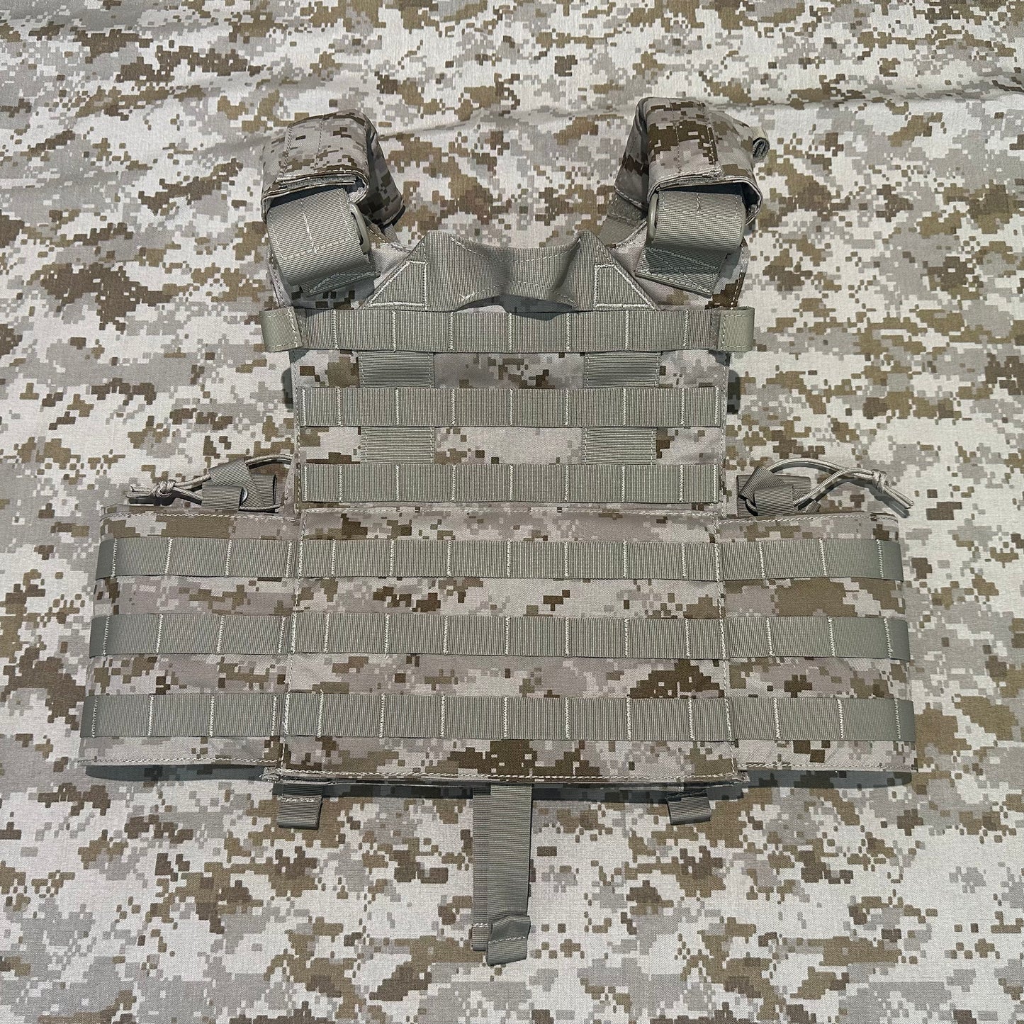 BKG LB-Style AOR1DGII AOR1 6094A Plate Carrier Tan Webbing 07Verison