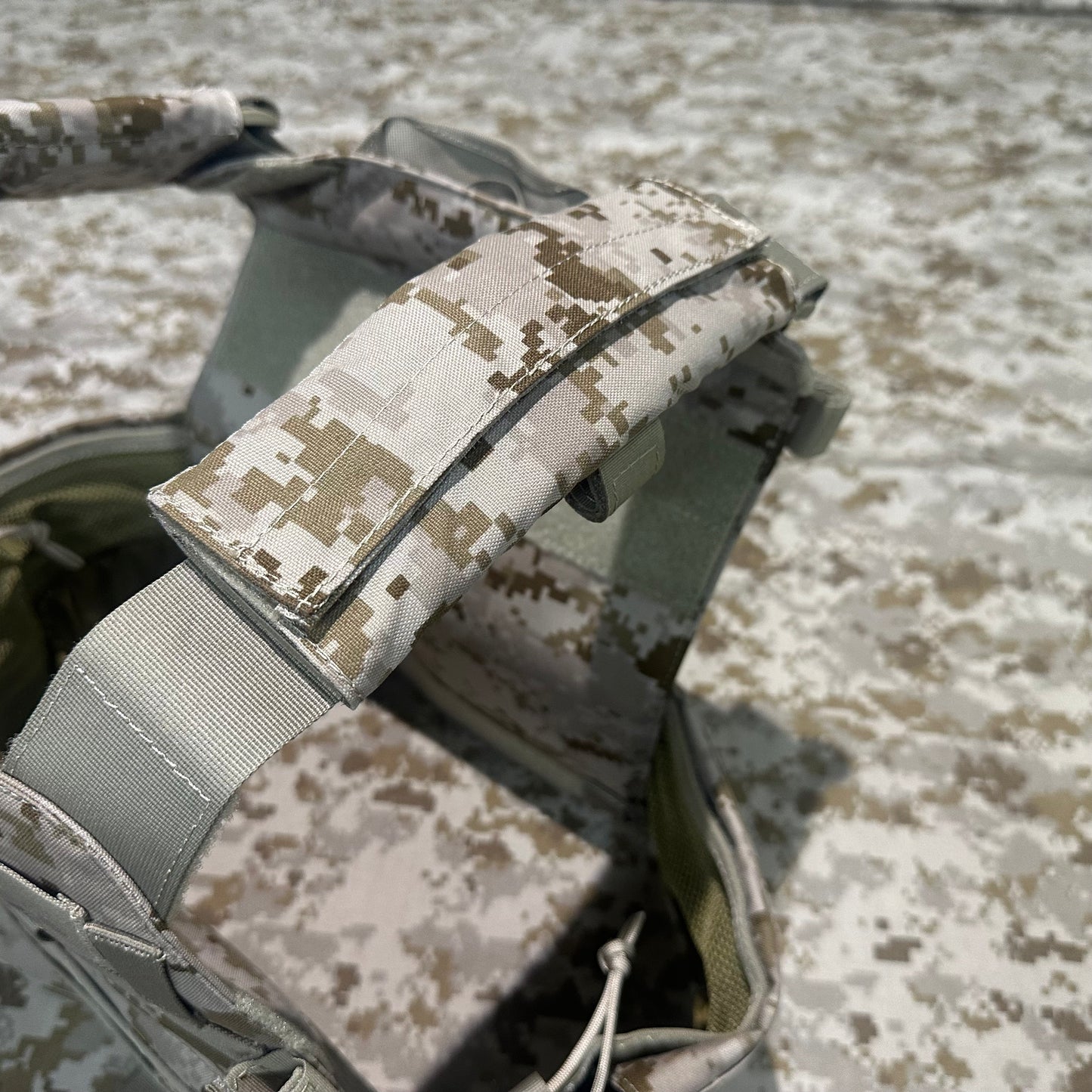 BKG LB-Style AOR1DGII AOR1 6094A Plate Carrier Tan Webbing 07Verison