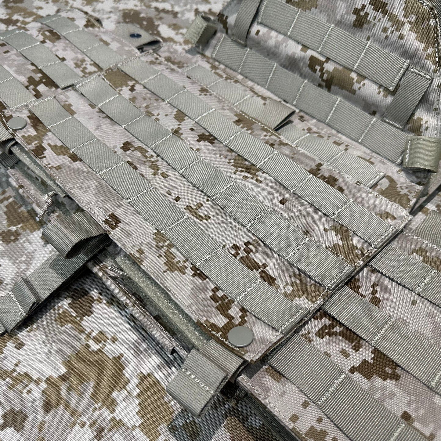 BKG LB-Style AOR1DGII AOR1 6094B Plate Carrier Tan Webbing 07Verison