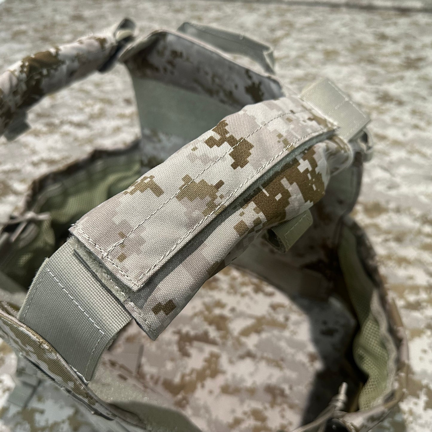 BKG LB-Style AOR1DGII AOR1 6094B Plate Carrier Tan Webbing 07Verison