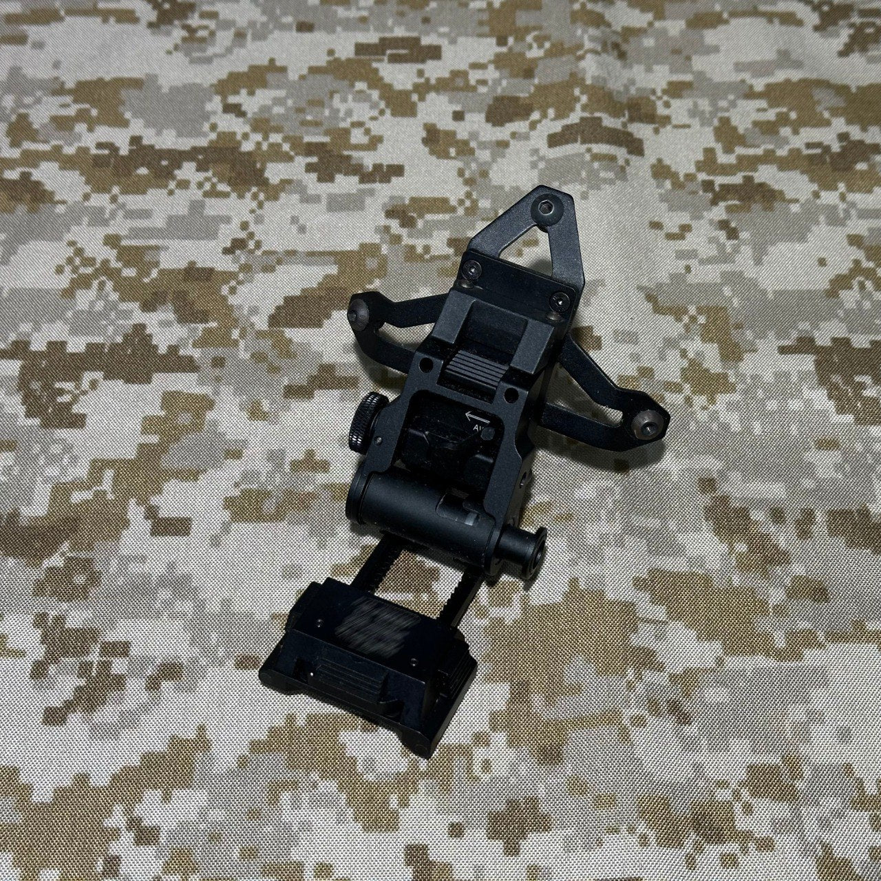 BKG L2G05 Aluminum NVG Mount
